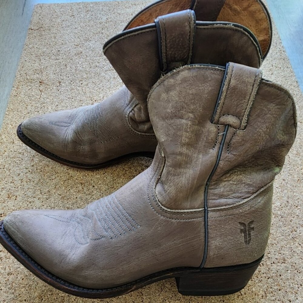 Frye Billy Short Bootie
